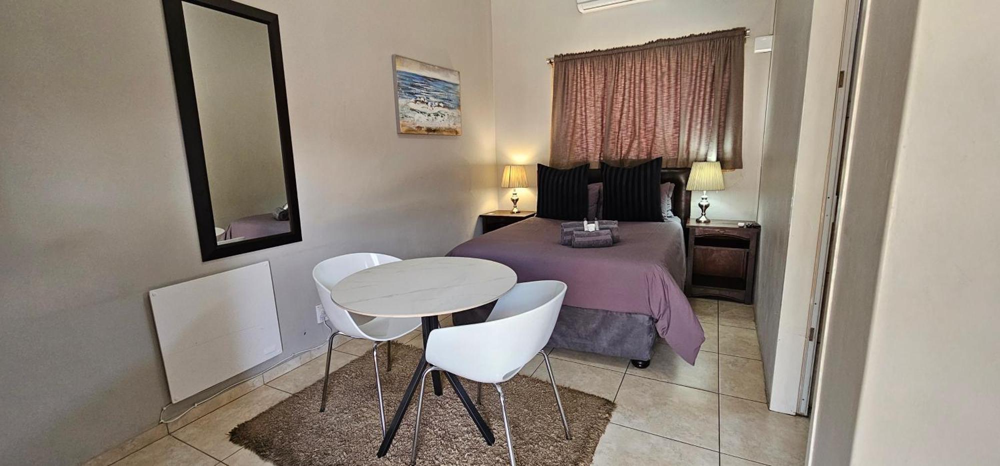 Blue Sparrow Guest House Миделбург Екстериор снимка